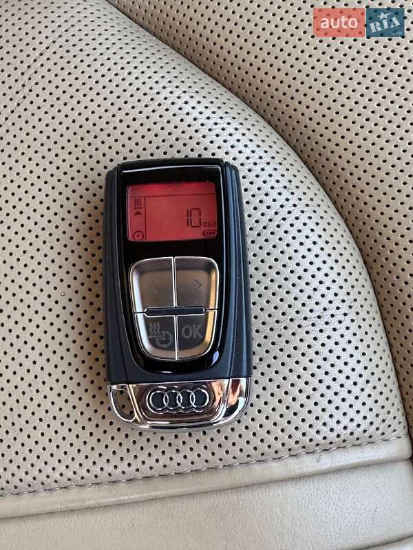 Седан Audi A8 2011 в Киеве