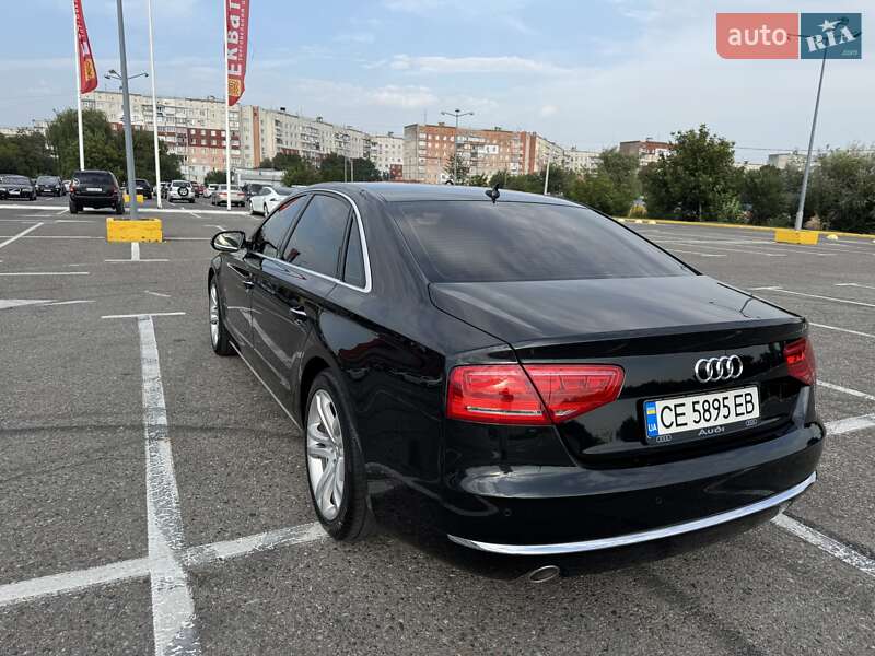 Седан Audi A8 2011 в Черновцах