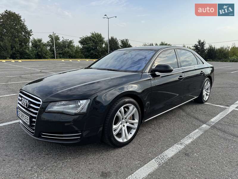 Седан Audi A8 2011 в Черновцах