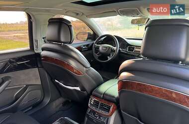 Седан Audi A8 2011 в Черновцах