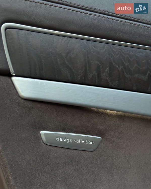 Седан Audi A8 2012 в Києві