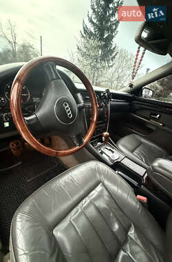 Седан Audi A8 2002 в 