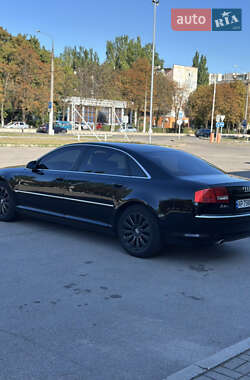 Седан Audi A8 2006 в 