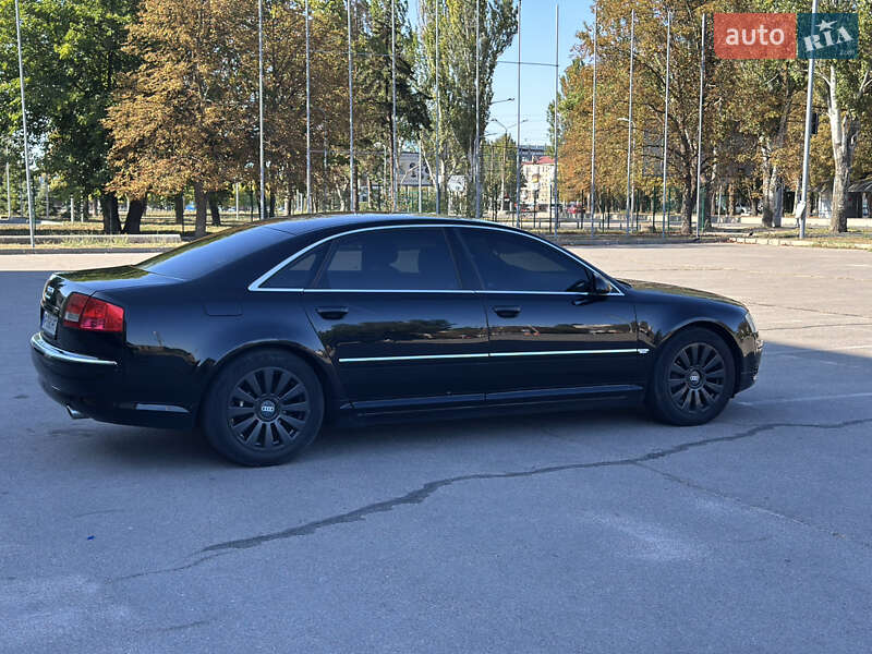Седан Audi A8 2006 в Запорожье