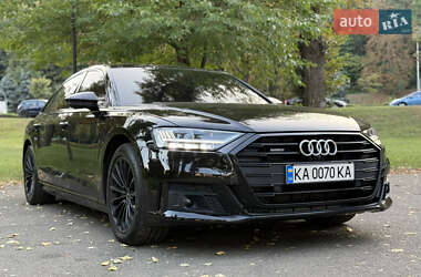 Седан Audi A8 2021 в Києві