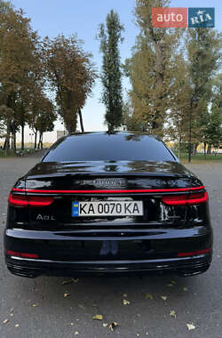 Седан Audi A8 2021 в 