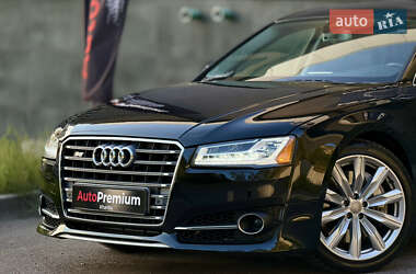 Седан Audi A8 2017 в 