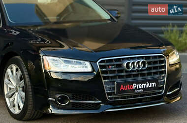 Седан Audi A8 2017 в 