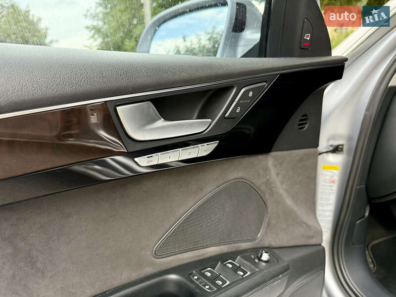 Седан Audi A8 2014 в Киеве фото 10 Седан Audi A8 2014 в Киеве