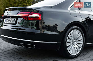 Седан Audi A8 2015 в 