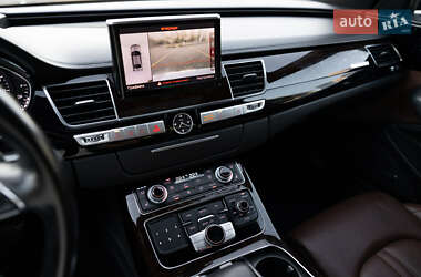 Седан Audi A8 2015 в 