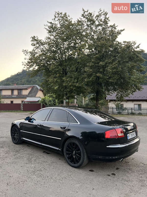 Седан Audi A8 2006 в Выгоде