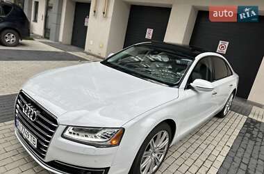Седан Audi A8 2015 в 