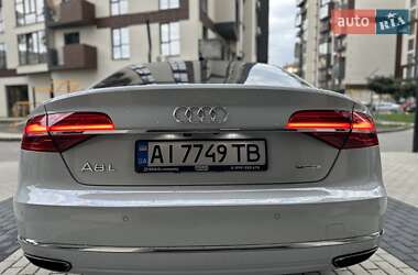Седан Audi A8 2015 в 