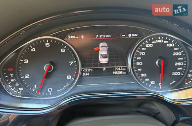 Седан Audi A8 2011 в 