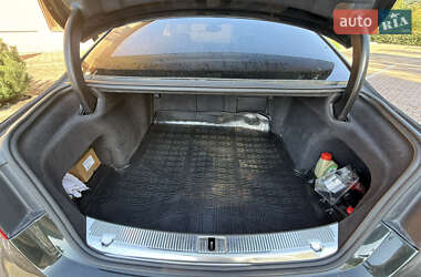 Седан Audi A8 2011 в 