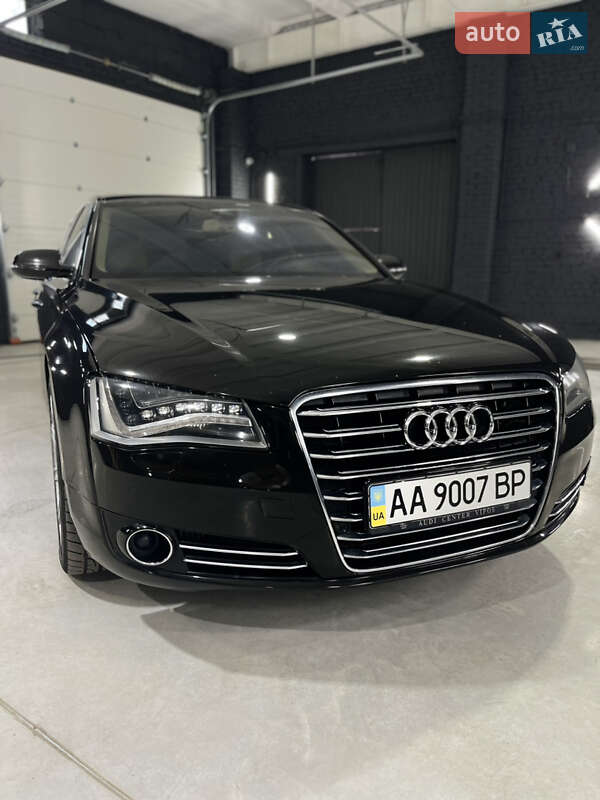 Седан Audi A8 2011 в Києві