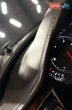 Седан Audi A8 2011 в 