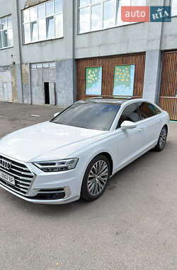 Седан Audi A8 2018 в Рівному