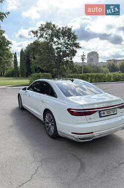 Седан Audi A8 2018 в 