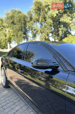 Седан Audi A8 2010 в 