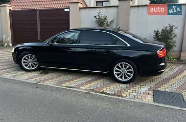 Седан Audi A8 2012 в 