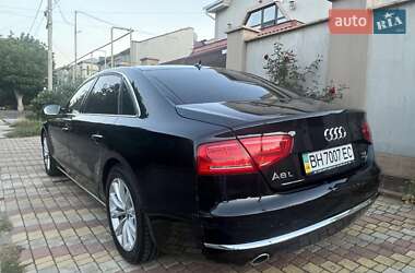 Седан Audi A8 2012 в 