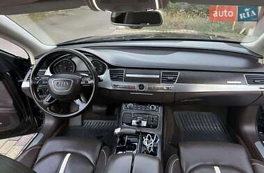 Седан Audi A8 2012 в 