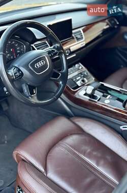Седан Audi A8 2013 в 