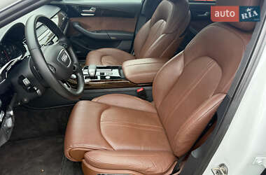 Седан Audi A8 2016 в 
