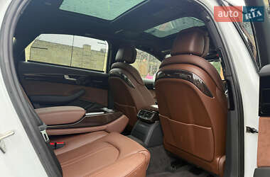 Седан Audi A8 2016 в 