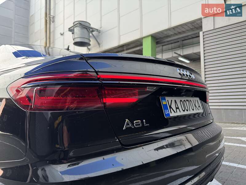 Седан Audi A8 2021 в Києві