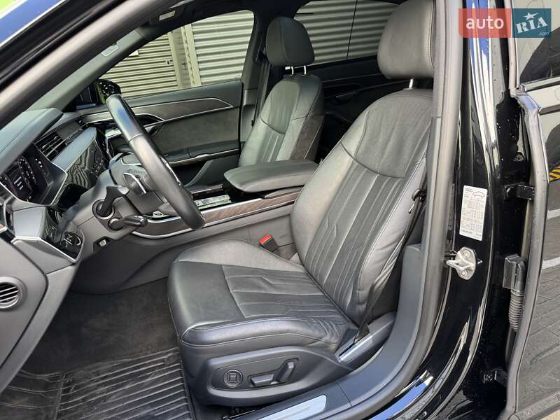 Седан Audi A8 2021 в Києві