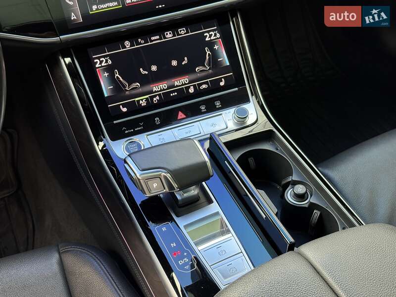 Седан Audi A8 2021 в Києві