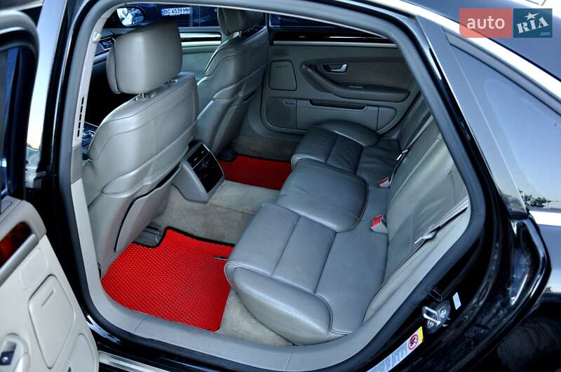 Седан Audi A8 2007 в Львове