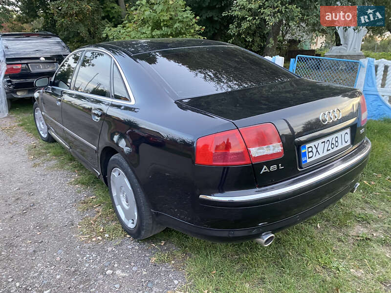 Седан Audi A8 2004 в Рівному
