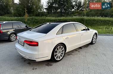 Седан Audi A8 2015 в 
