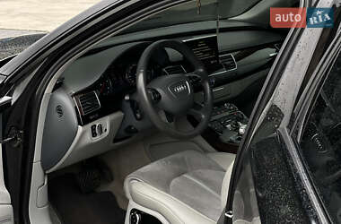 Седан Audi A8 2010 в 