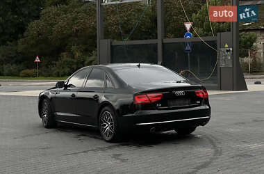 Седан Audi A8 2010 в 