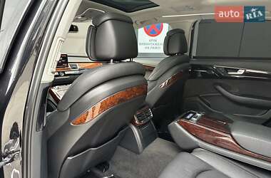 Седан Audi A8 2013 в 