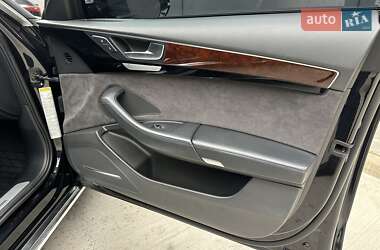 Седан Audi A8 2013 в 