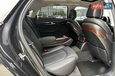 Седан Audi A8 2013 в 