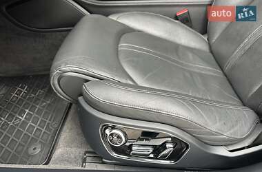 Седан Audi A8 2013 в 