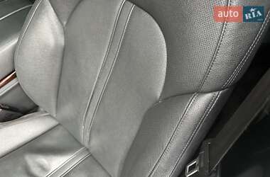 Седан Audi A8 2013 в 