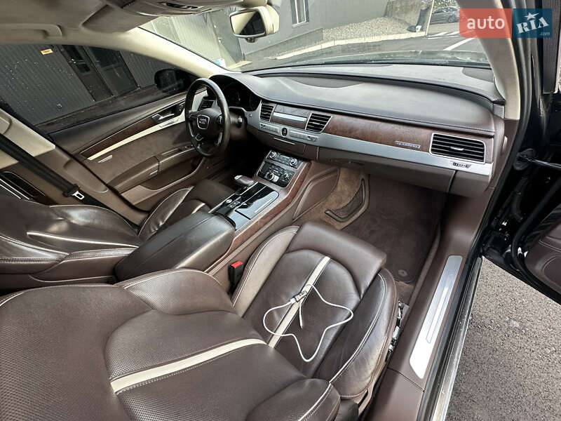 Седан Audi A8 2011 в Киеве