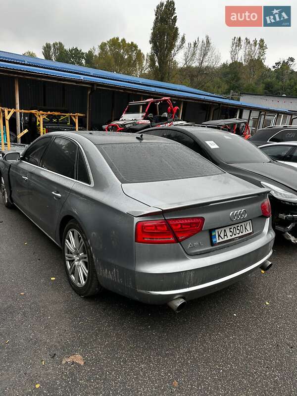 Седан Audi A8 2012 в Киеве
