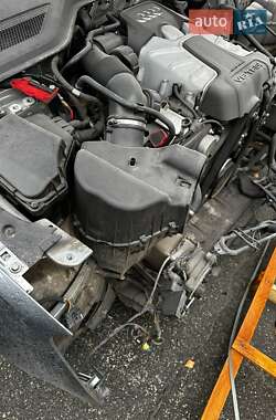 Седан Audi A8 2012 в 