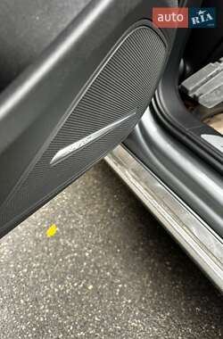 Седан Audi A8 2012 в 