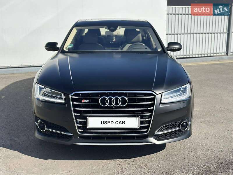 Седан Audi A8 2015 в Полтаве