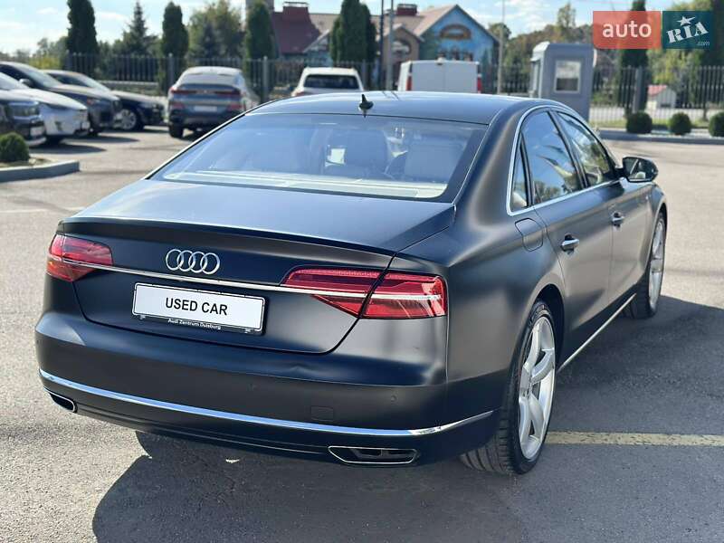 Седан Audi A8 2015 в Полтаве